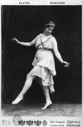 Isadora Duncan (1877-1927) ca. 1903-04